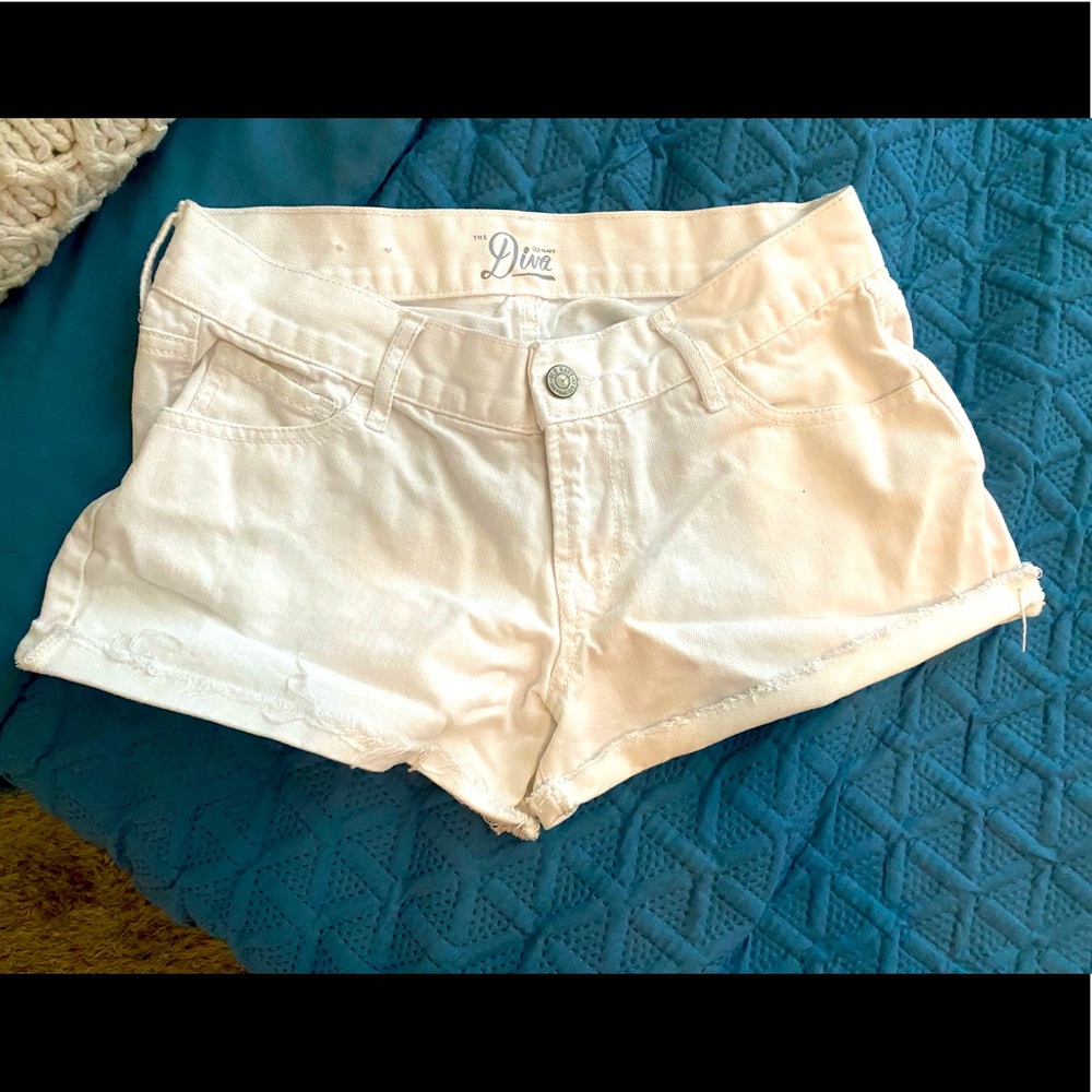 Old Navy White Denim Diva Shorts